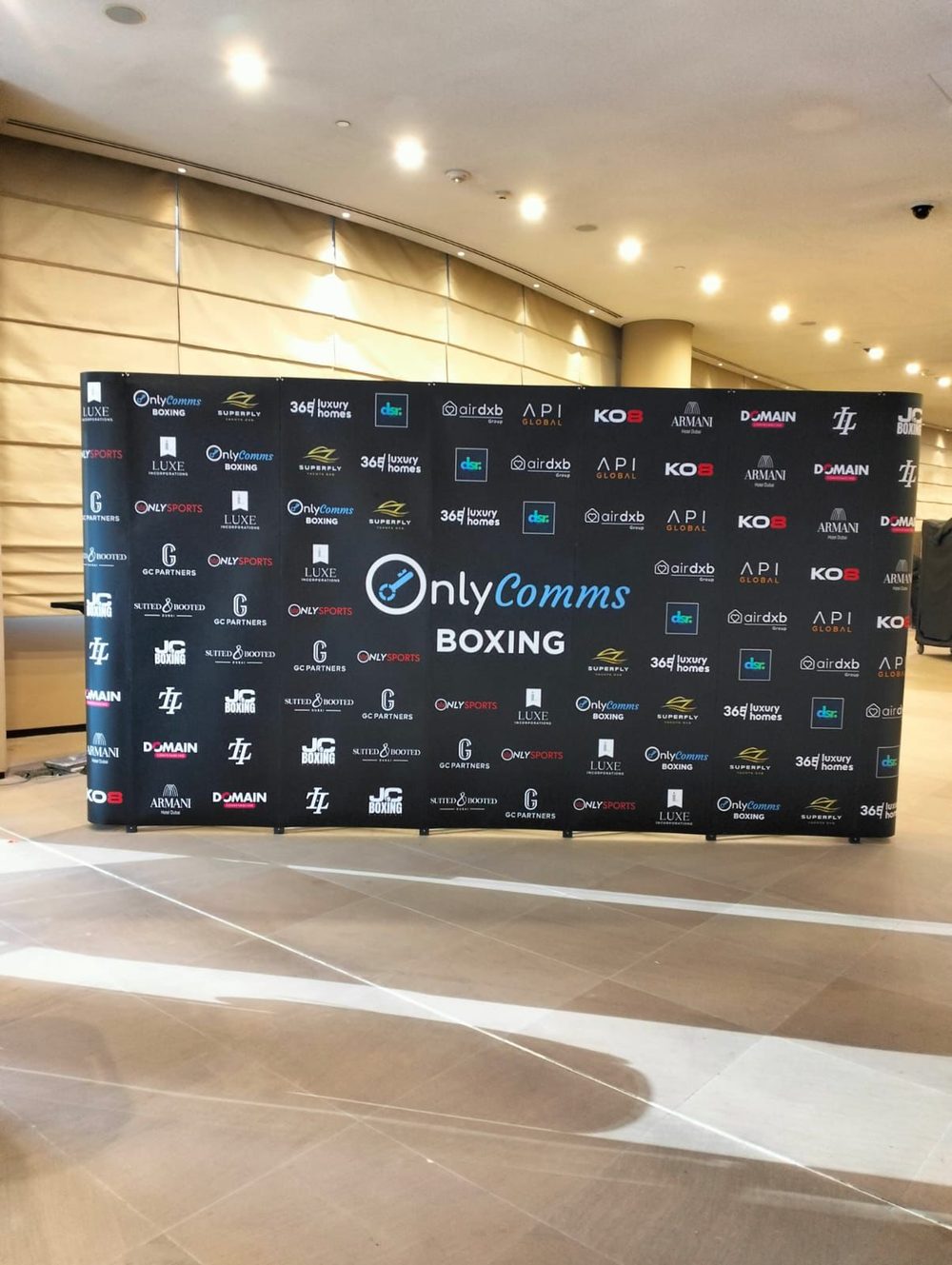 POP-UP Curved Backdrop — Valley Advertising UAE